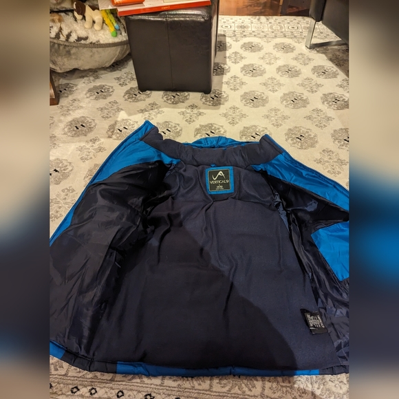 Boys Large 14/19 Winter Jacket - Vertical 9 - Picture 3 of 13